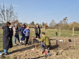 Erstes Treffen auf dem Acker